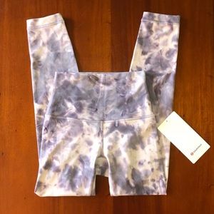 ❤️SOLD❤️NWT Lululemon Align 25” Diamond Dye Size 0